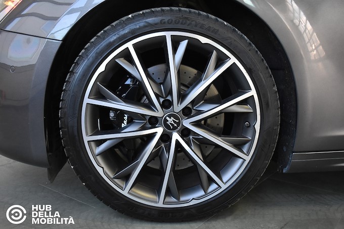 MASERATI Ghibli 330 CV MHEV GT Ultima